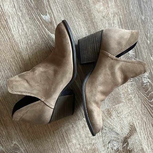 Steve Madden Adelphie Bootie size 9.5 women - Picture 4 of 4